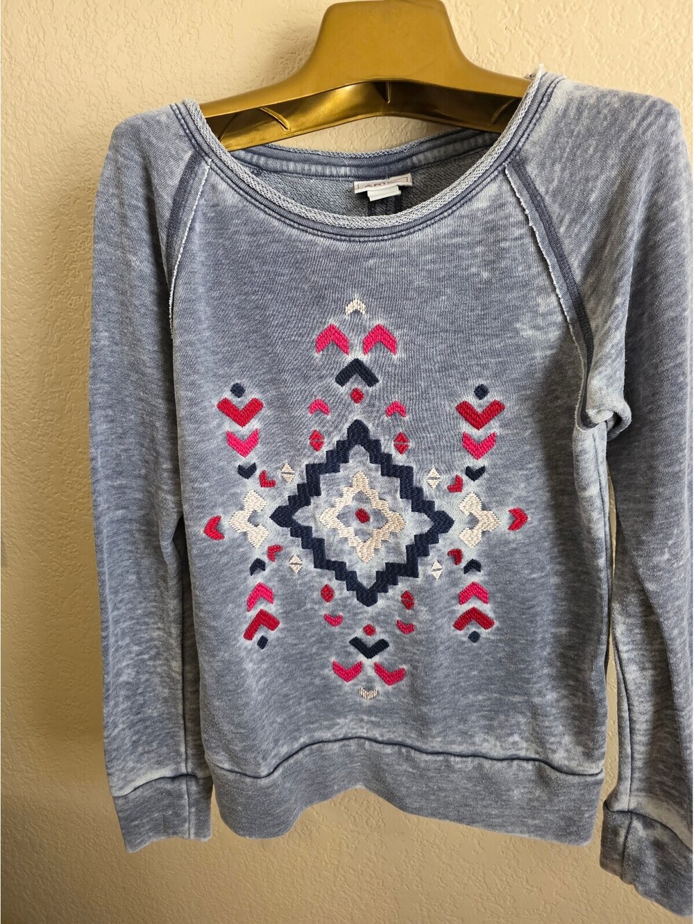 Ariat Women's XS Blue/Gray Southwestern Embroidered Sweatshirt